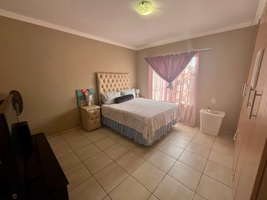 2 Bedroom Property for Sale in Meiringspark North West